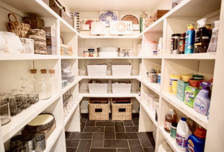 https://leslielehrliving.com/wp-content/uploads/2019/06/the-perfectly-organized-pantry-for-a-lifestyle-influencer-and-entertaining-blogger-2-e1560208036435.jpg