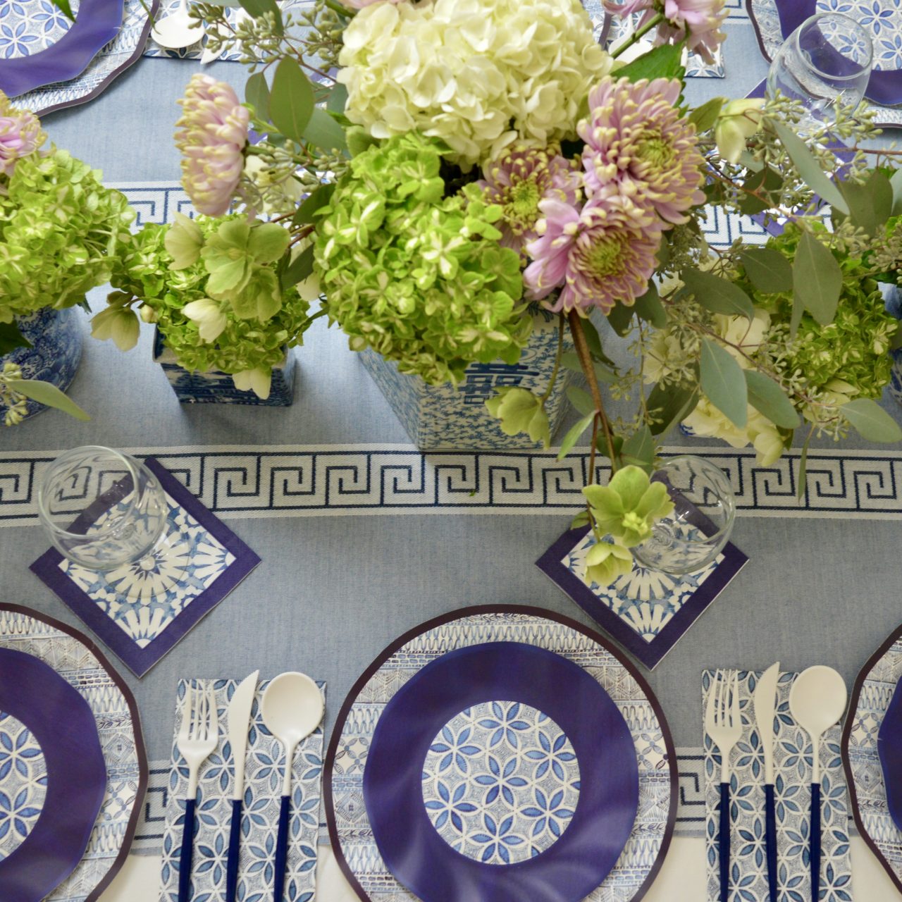 Blue and White Fall Table Setting With Pretty Paper